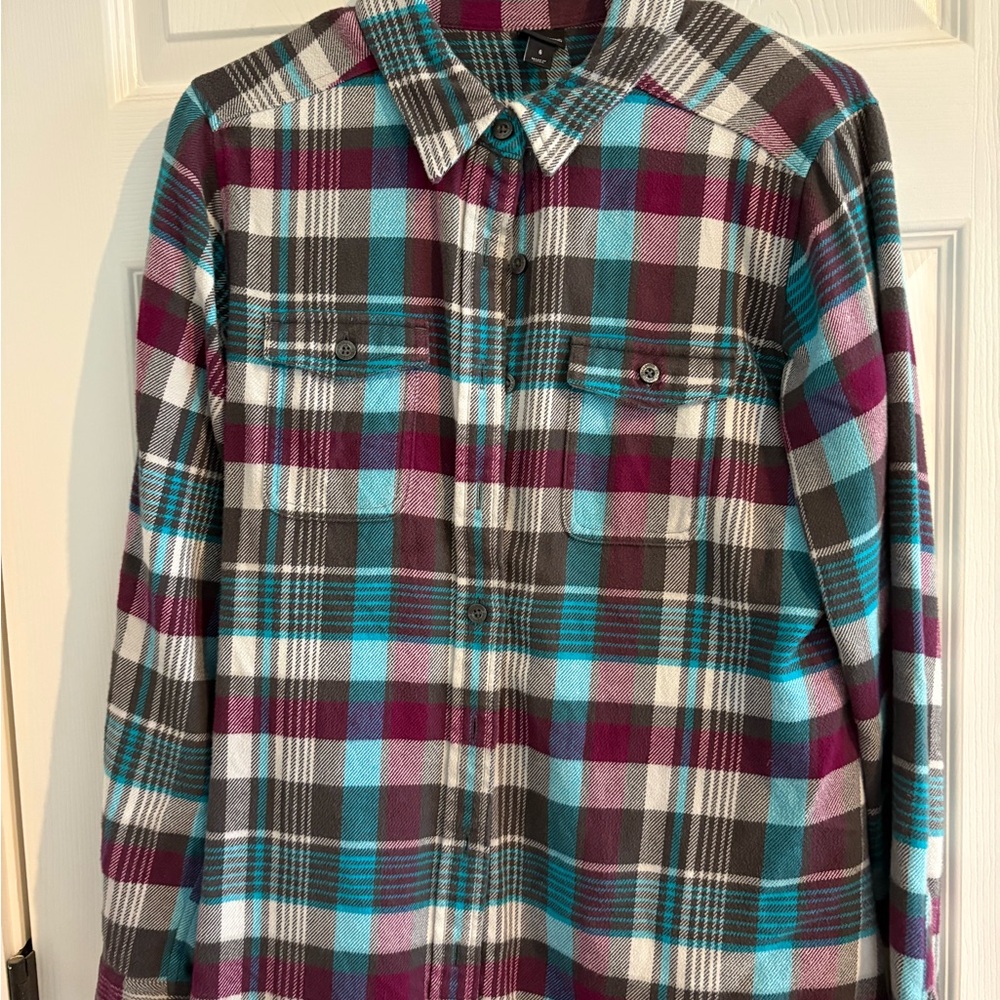 Patagonia Blue and Purple Casual Button Down Shirt